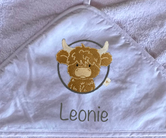 Baby-Handtuch Hochland-Rind (personalisiert)