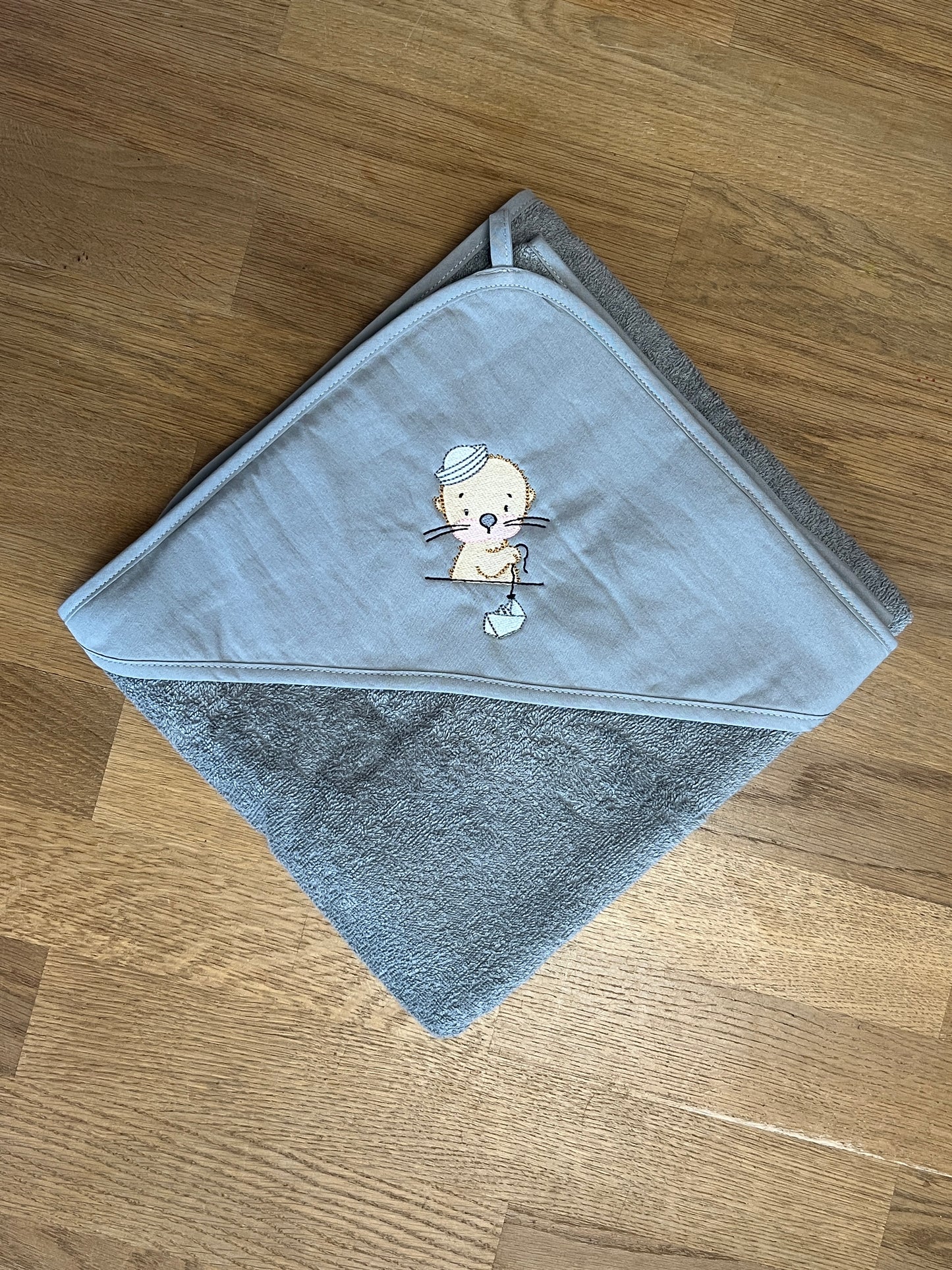Baby-Handtuch Otter (personalisiert)