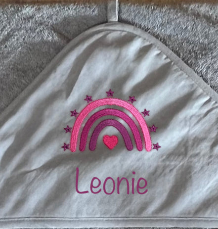 Baby-Handtuch Regenbogen pink (personalisiert)
